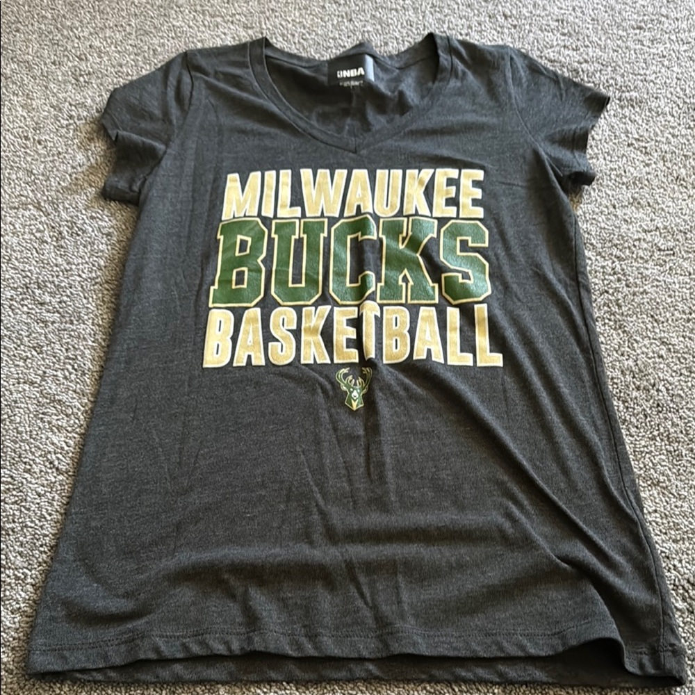 Women’s Milwaukee Bucks T-Shirt
